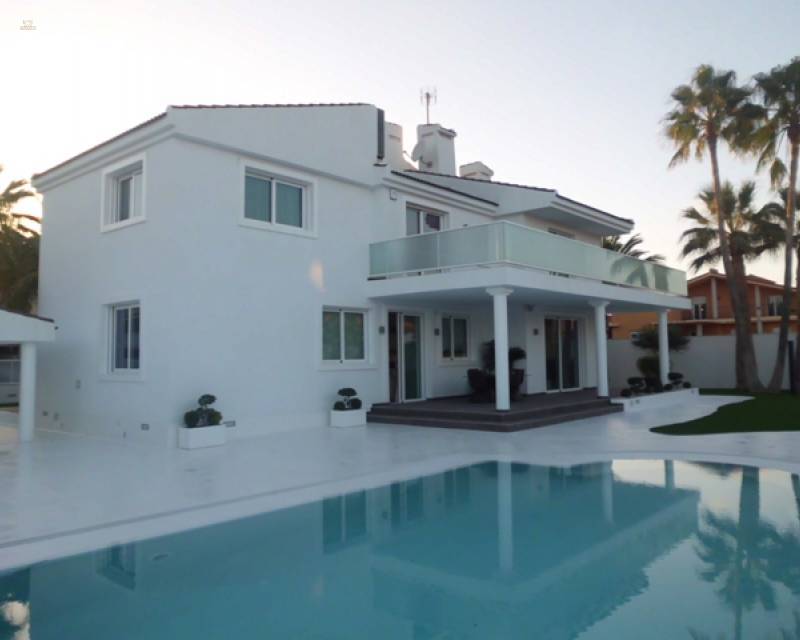 Villa For Sale in San Javier, Murcia