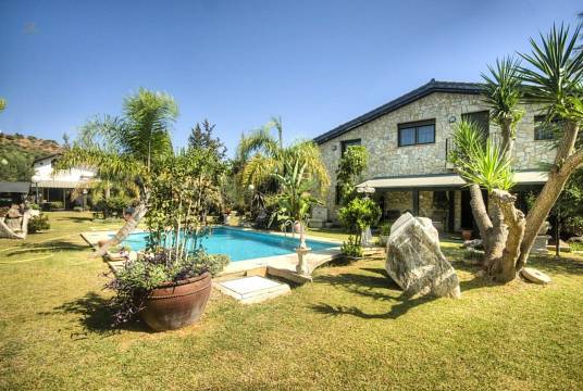 Villa For Sale in Coin, Málaga