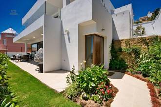 Thumbnail von Villa For Sale in Estepona, Málaga