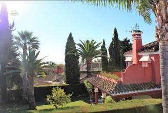 Thumbnail von Villa For Sale in Marbella, Málaga