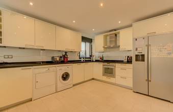 Thumbnail von Villa For Sale in Marbella, Málaga