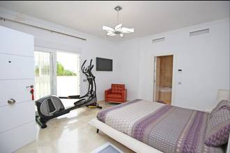 Thumbnail von Villa For Sale in New Golden Mile, Málaga