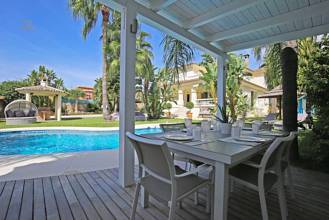 Thumbnail von Villa For Sale in New Golden Mile, Málaga