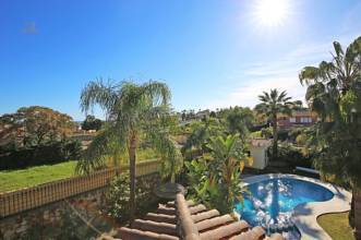 Thumbnail von Villa For Sale in New Golden Mile, Málaga