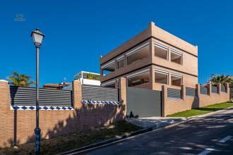 Thumbnail von Villa For Sale in Las Chapas, Málaga