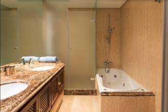 Thumbnail von Apartment For Sale in New Golden Mile, Málaga