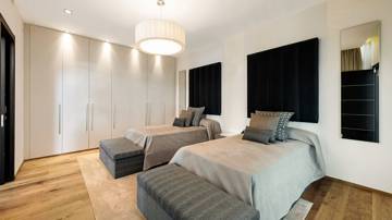 Thumbnail von Villa For Sale in Marbella, Málaga