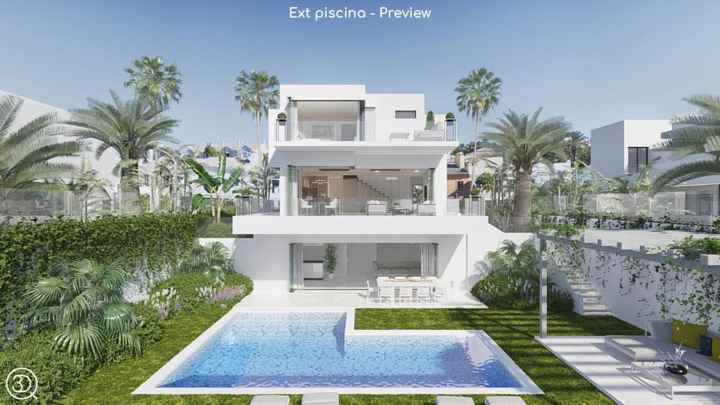 Villa For Sale in Marbella, Málaga