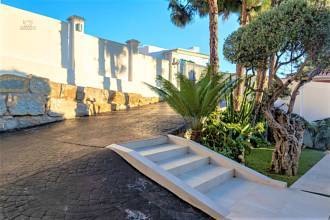 Thumbnail von Villa For Sale in Calahonda, Málaga