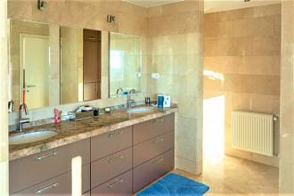 Thumbnail von Villa For Sale in Calahonda, Málaga