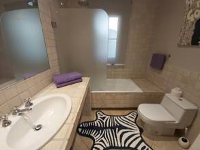 Thumbnail von Villa For Sale in Estepona, Málaga