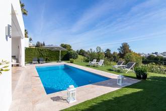 Thumbnail von Villa For Sale in Benahavis, Málaga