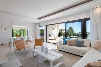 Thumbnail von Villa For Sale in Benahavis, Málaga