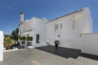 Thumbnail von Villa For Sale in Benahavis, Málaga