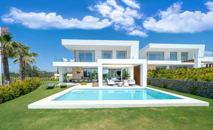 Villa For Sale in Marbella, Málaga