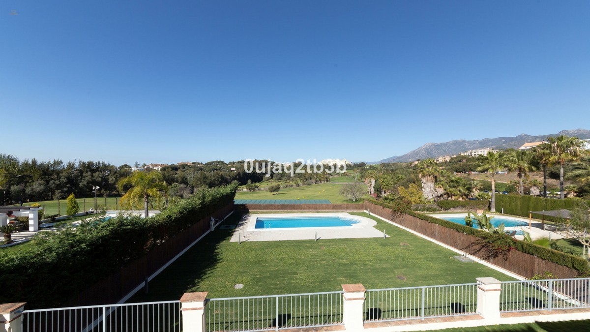 Villa For Sale in Santa Clara, Málaga