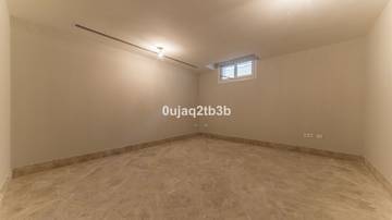 Thumbnail von Villa For Sale in Santa Clara, Málaga