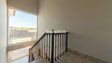 Thumbnail von Villa For Sale in Santa Clara, Málaga