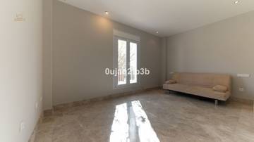 Thumbnail von Villa For Sale in Santa Clara, Málaga