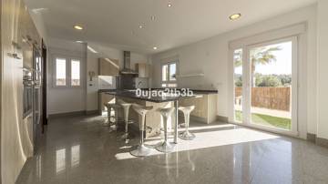 Thumbnail von Villa For Sale in Santa Clara, Málaga