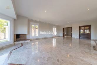 Thumbnail von Villa For Sale in Santa Clara, Málaga