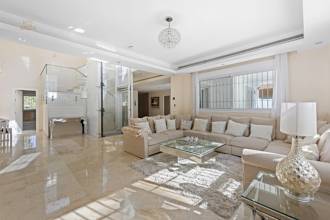 Thumbnail von Villa For Sale in San Pedro de Alcántara, Málaga