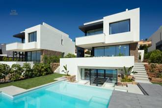 Thumbnail von Villa For Sale in Estepona, Málaga