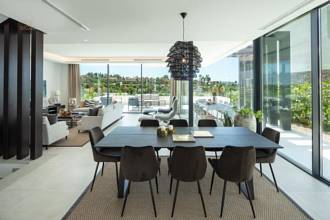 Thumbnail von Villa For Sale in Estepona, Málaga