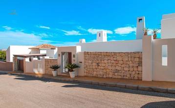 Thumbnail von Villa For Sale in Benahavis, Málaga