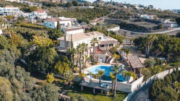 Thumbnail von Villa For Sale in La Capellania, Málaga