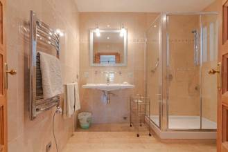 Thumbnail von Villa For Sale in San Pedro de Alcántara, Málaga