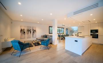 Thumbnail von Villa For Sale in Estepona, Málaga