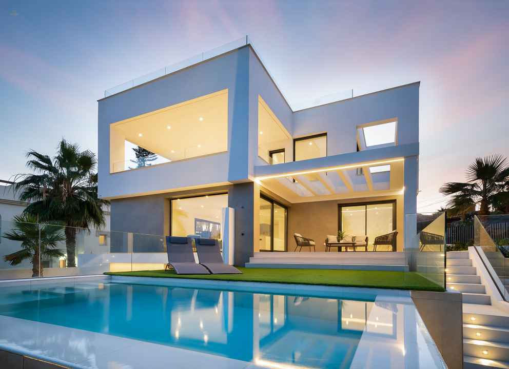 Villa For Sale in Estepona, Málaga