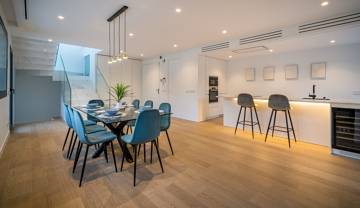 Thumbnail von Villa For Sale in Estepona, Málaga