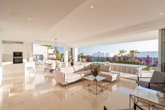 Thumbnail von Villa For Sale in Marbella, Málaga