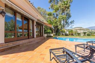Thumbnail von Villa For Sale in La Quinta, Málaga