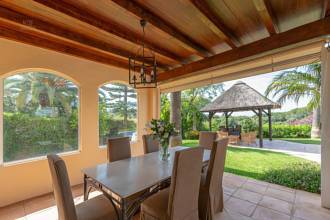 Thumbnail von Villa For Sale in Marbella, Málaga