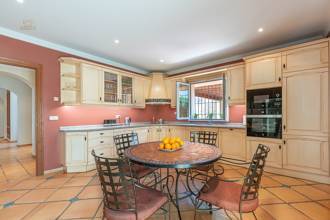 Thumbnail von Villa For Sale in Marbella, Málaga