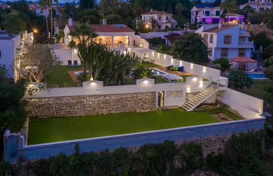 Villa For Sale in Marbella, Málaga