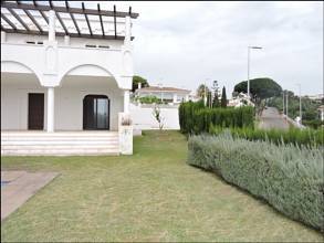 Thumbnail von Villa For Sale in Manilva, Málaga