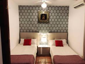 Thumbnail von Villa For Sale in Benalmadena, Málaga