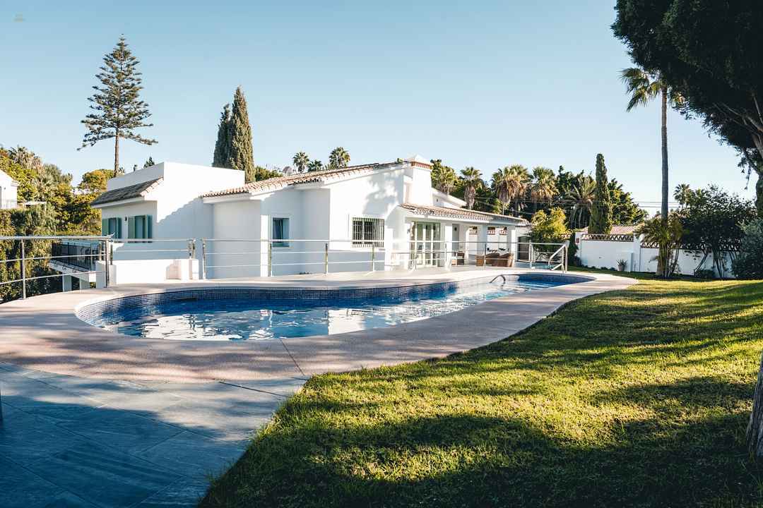 Villa For Sale in el Rosario, Málaga