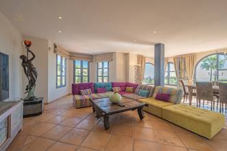 Thumbnail von Villa For Sale in Estepona, Málaga