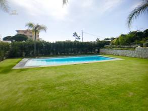 Thumbnail von Nueva Andalucía Villa ES134438