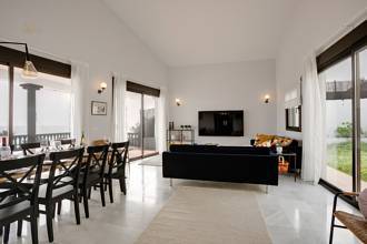 Thumbnail von Villa For Sale in Estepona, Málaga