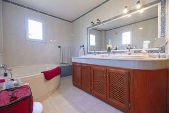 Thumbnail von Villa For Sale in Marbella, Málaga