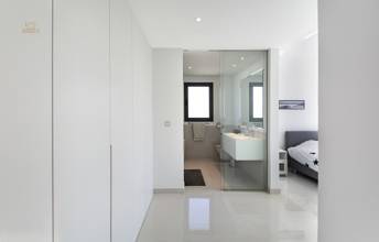 Thumbnail von Apartment For Sale in Estepona, Málaga