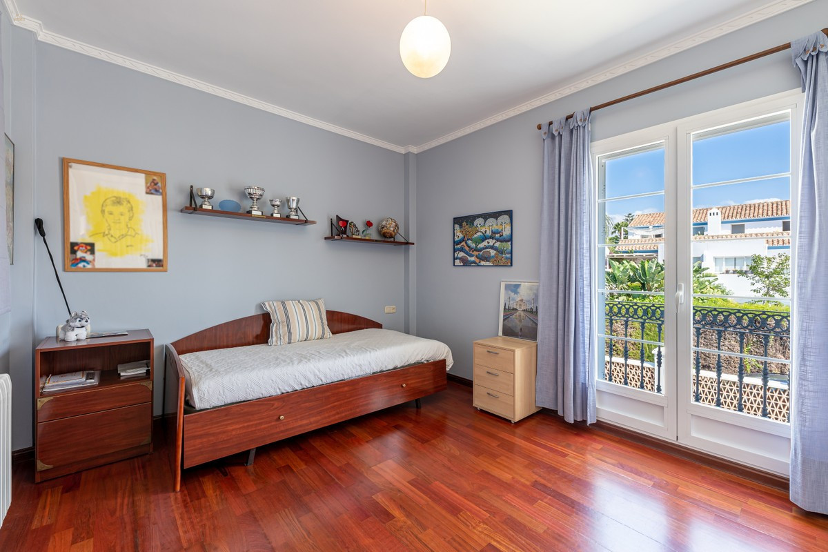 Thumbnail von Estepona Villa ES125596