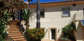 Thumbnail von Villa For Sale in New Golden Mile, Málaga