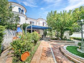 Thumbnail von Villa For Sale in Estepona, Málaga